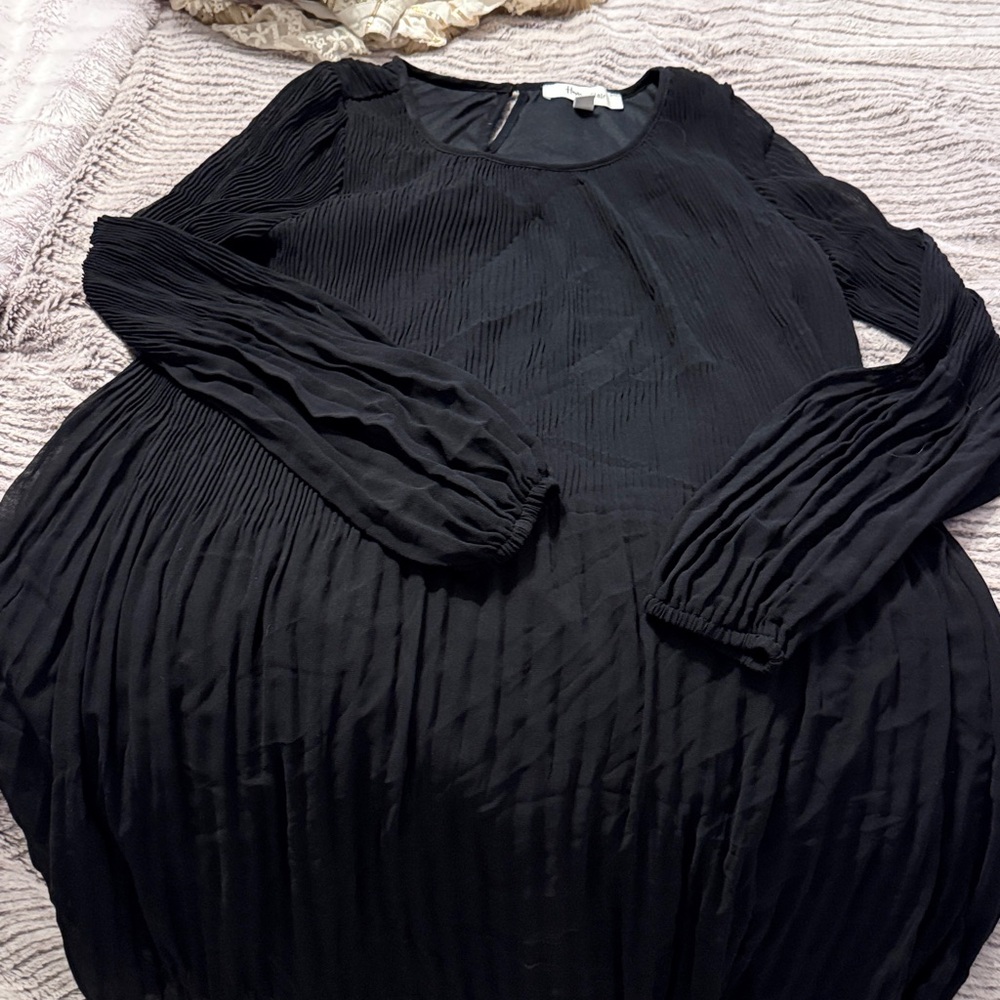 Chic Black Long Sleeve Dress - Picture 2 of 3